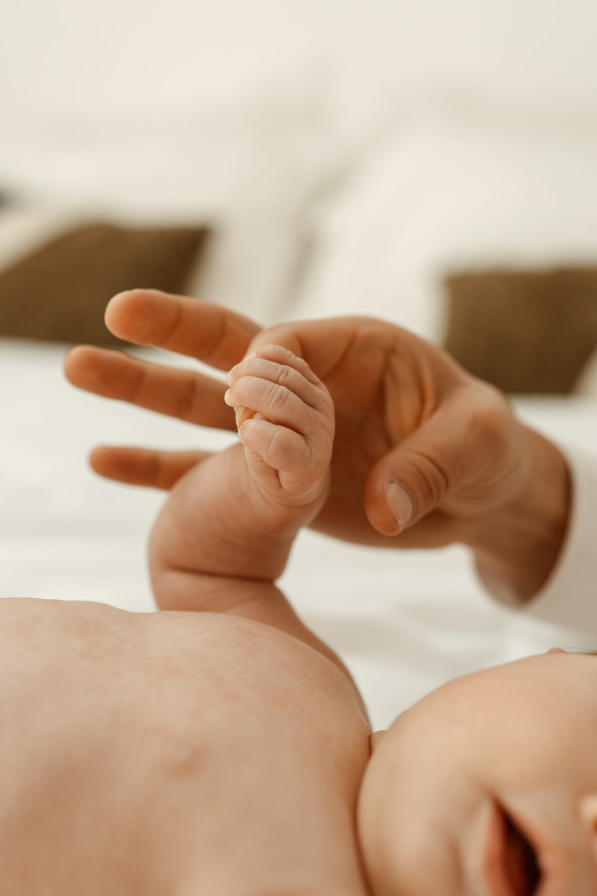 main de bébé