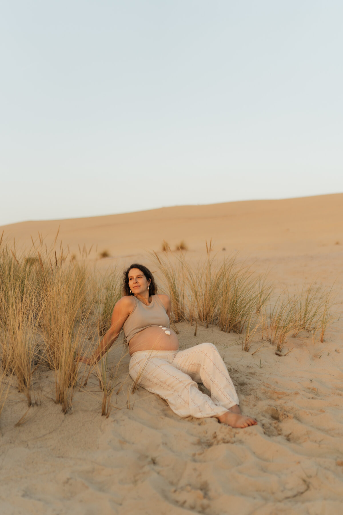 femme enceinte sur la dune du pyla
